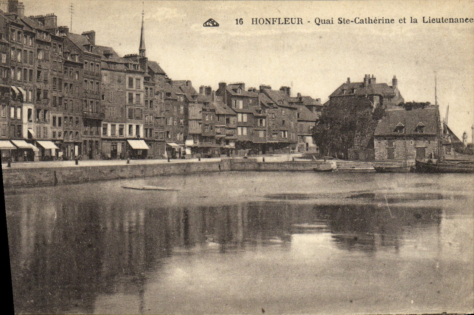 VINTAGE POSTCARD Honfleur the Quay co. Catherine and Lieutenancy