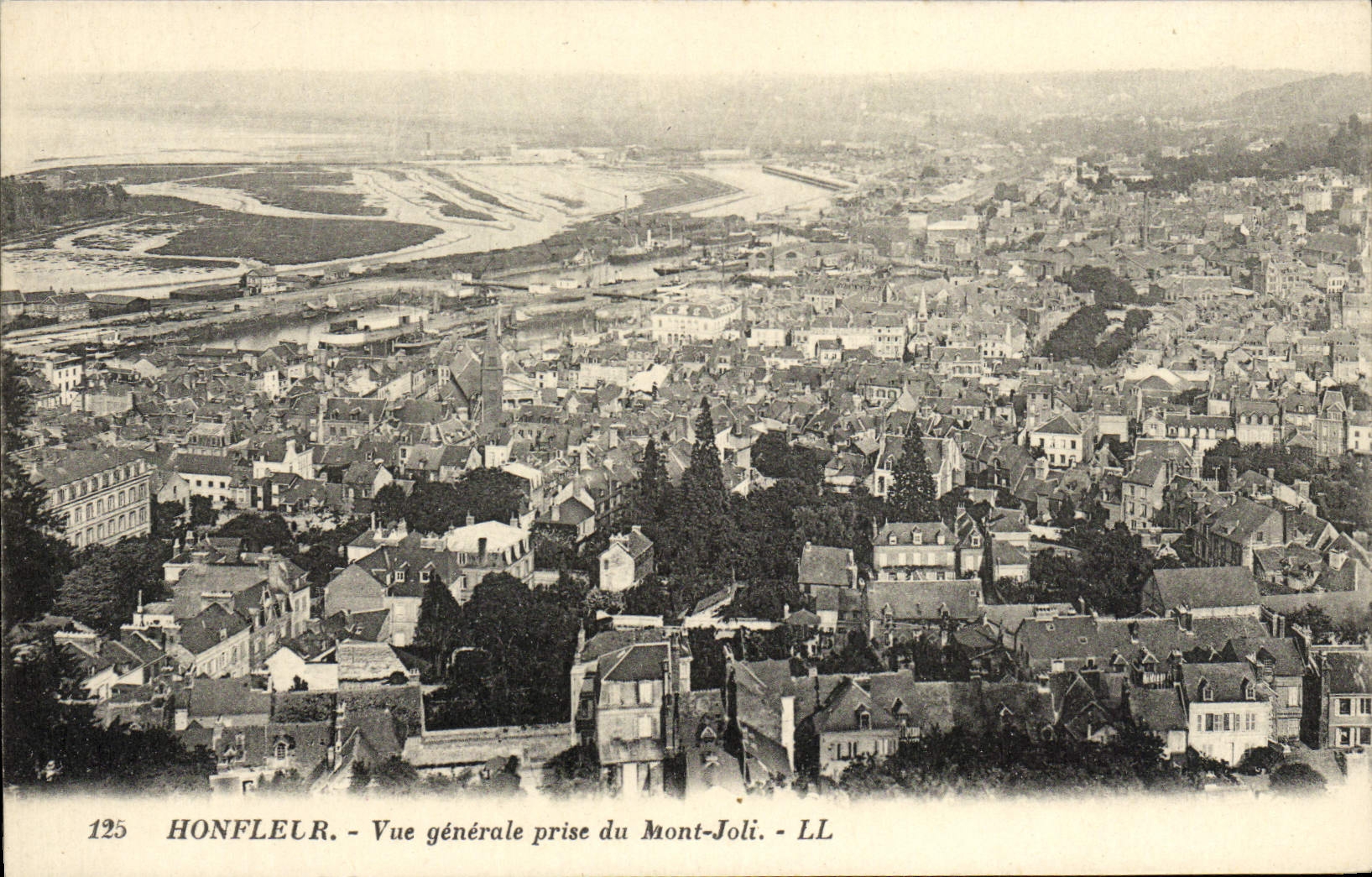 CPA Honfleur Vue Generale Prise du Mont Joli
