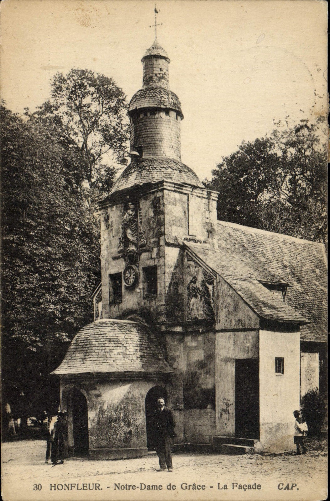CPA Honfleur Notre Dame De Grace La Facade