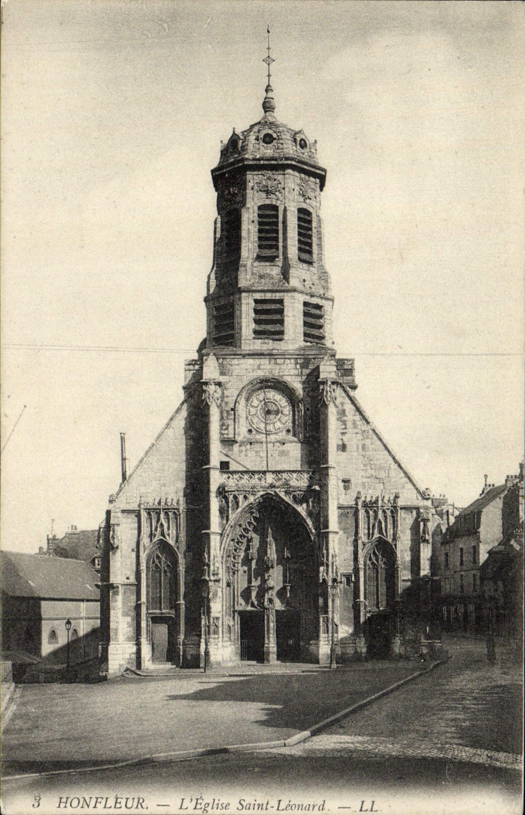 CPA Honfleur L'Eglise Saint Leonard