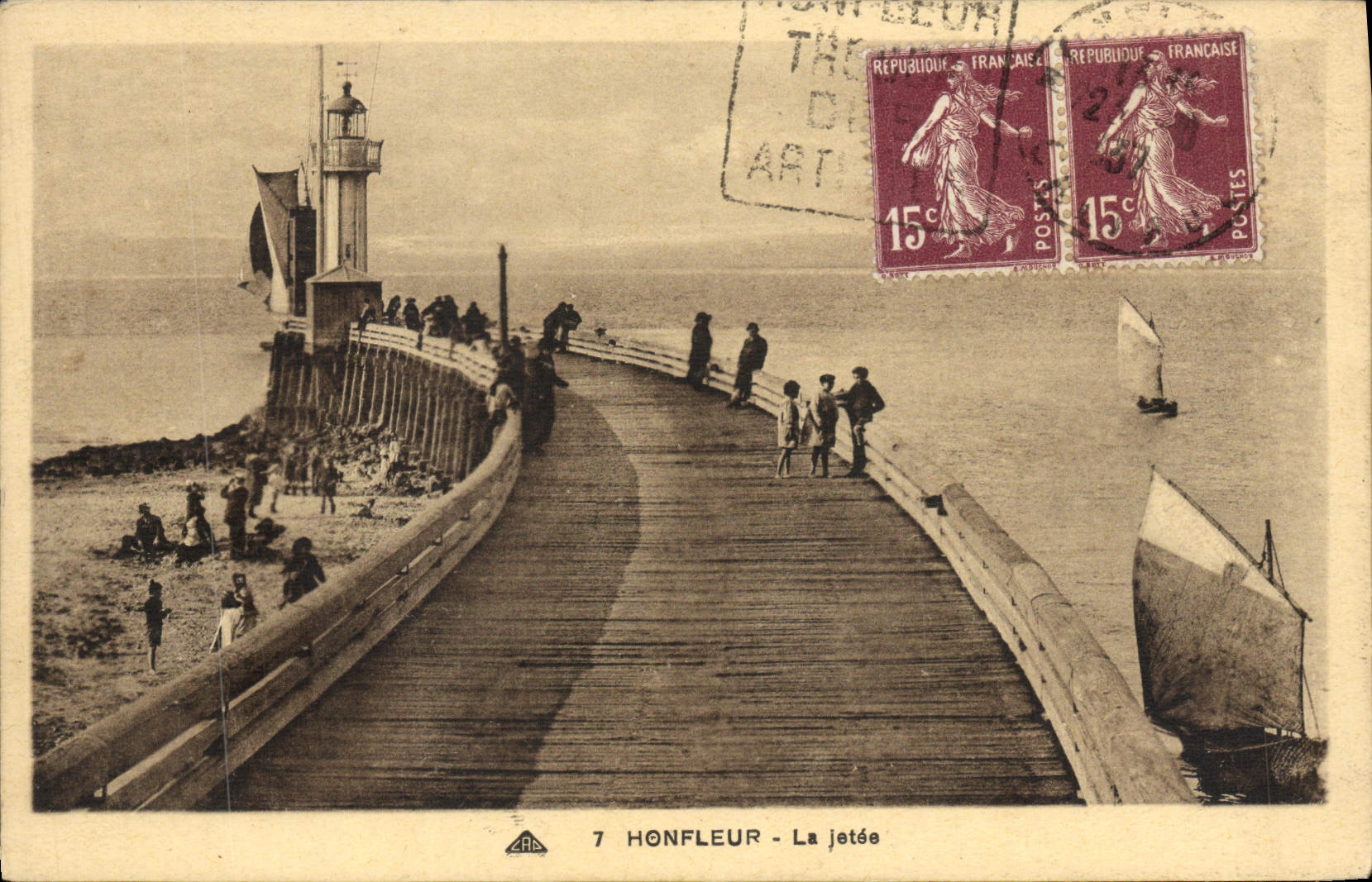 CPA Honfleur La Jetee