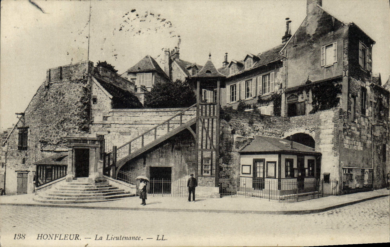 CPA Honfleur La Lieutenance