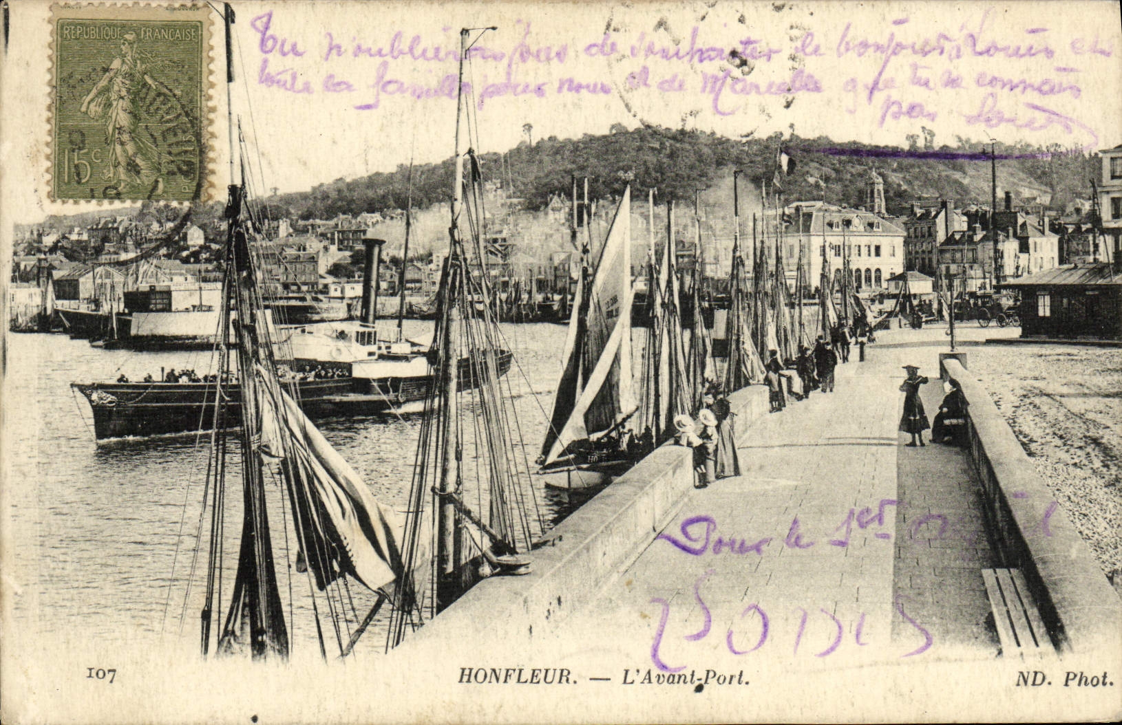 CPA Honfleur L'Avant Port Bateaux