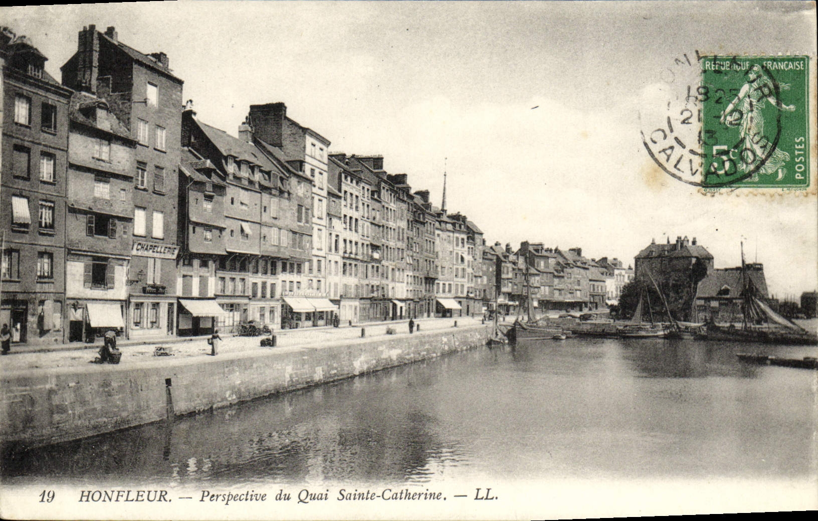 CPA Honfleur Prespective du Quai Sainte Catherine