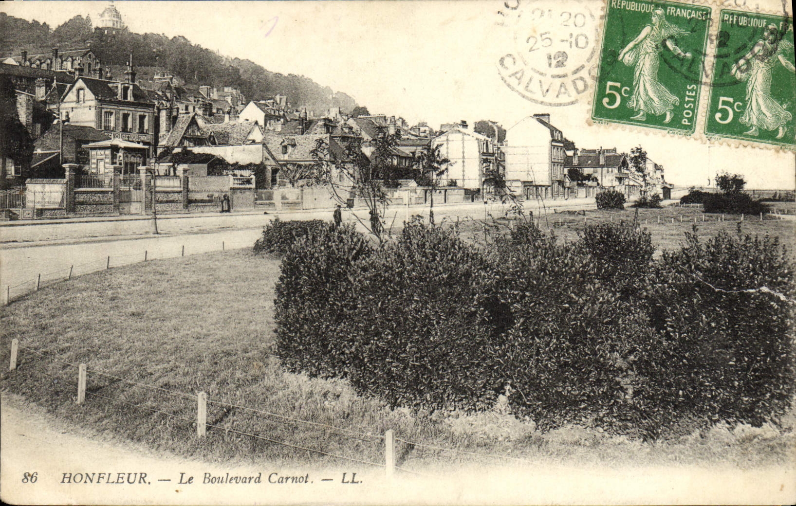 CPA Honfleur Le Boulevard Carnot