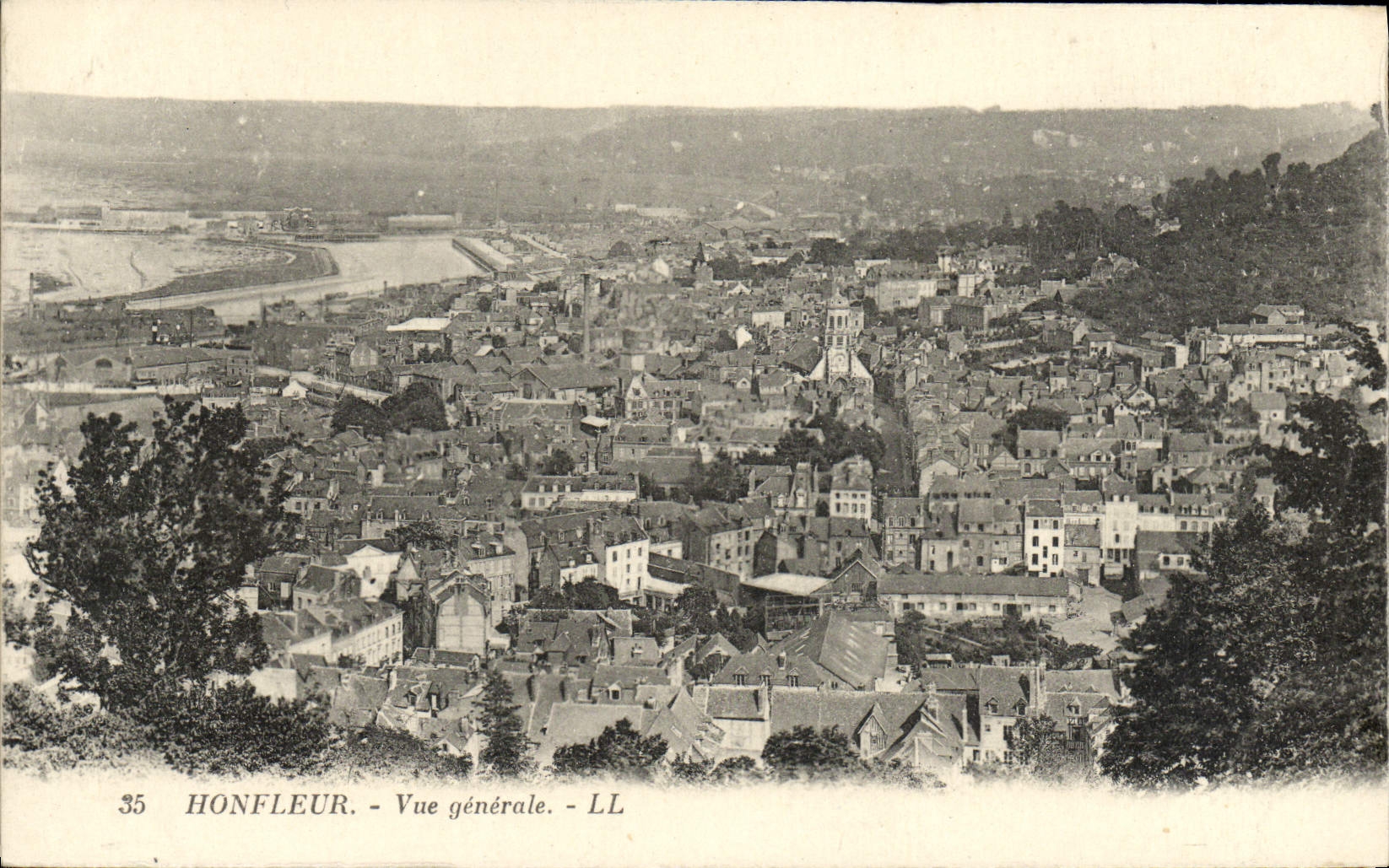 CPA Honfleur Vue generale 