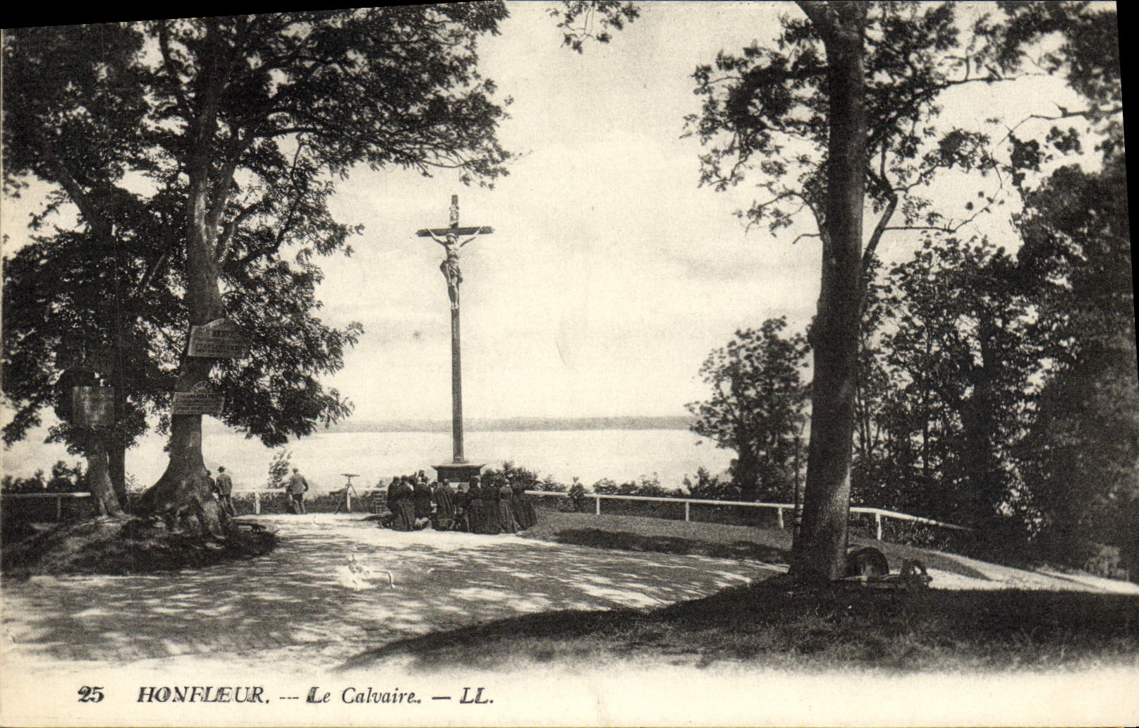 CPA Honfleur Le Calvaire 