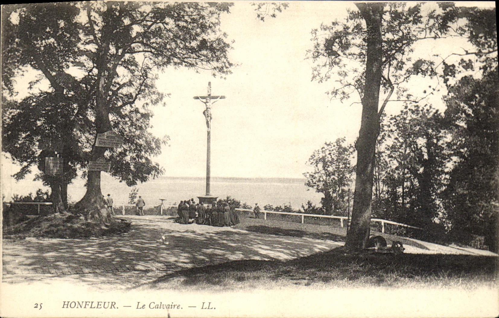 CPA Honfleur Le Calvaire 