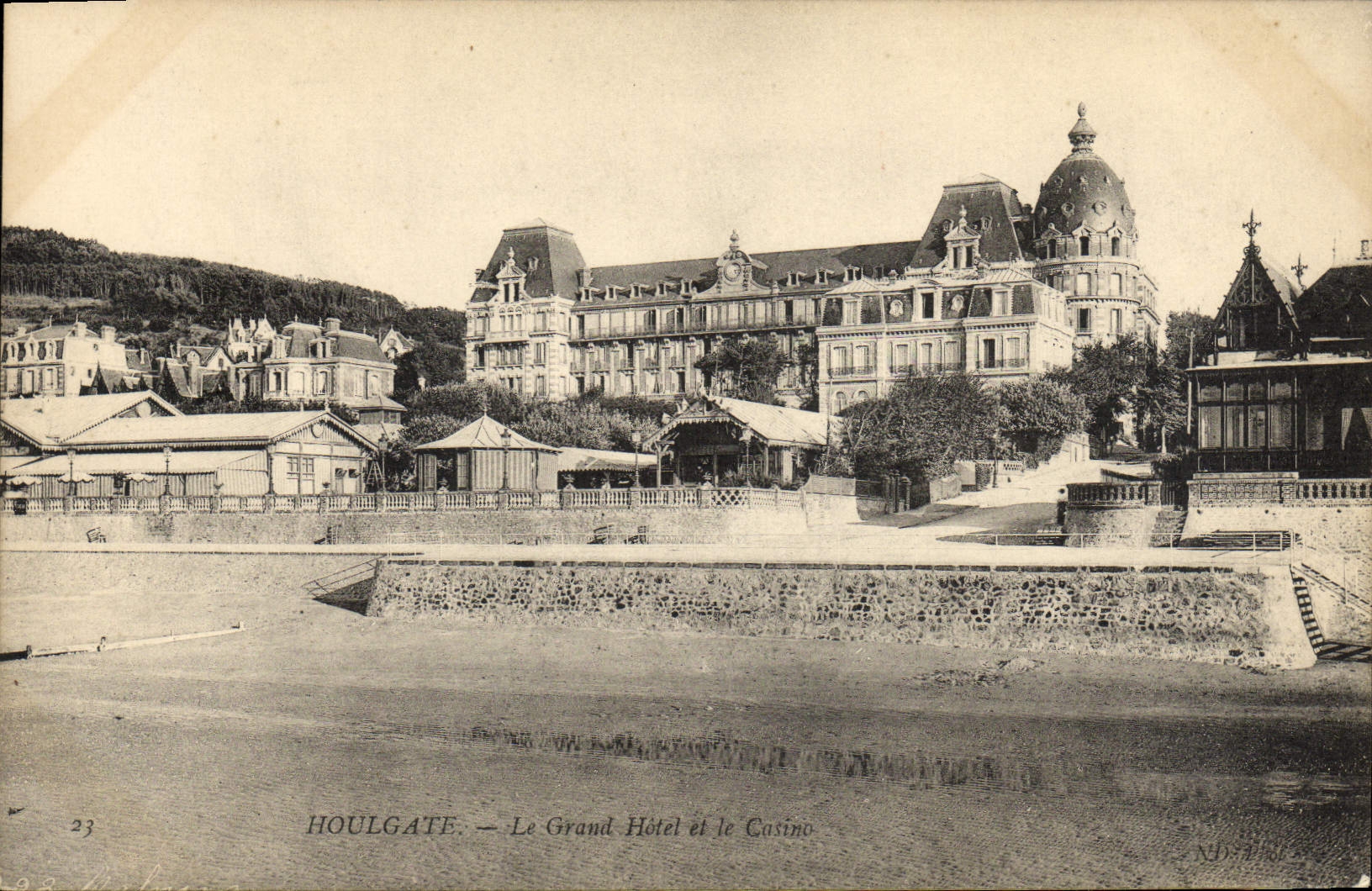 CPA Houlgate Le Grand Hotel et le Casino