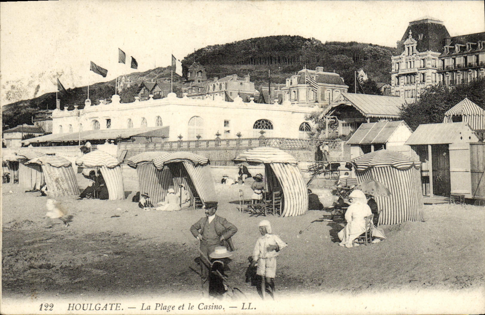 POSTAL Houlgate de la VENDIMIA la playa y el casino