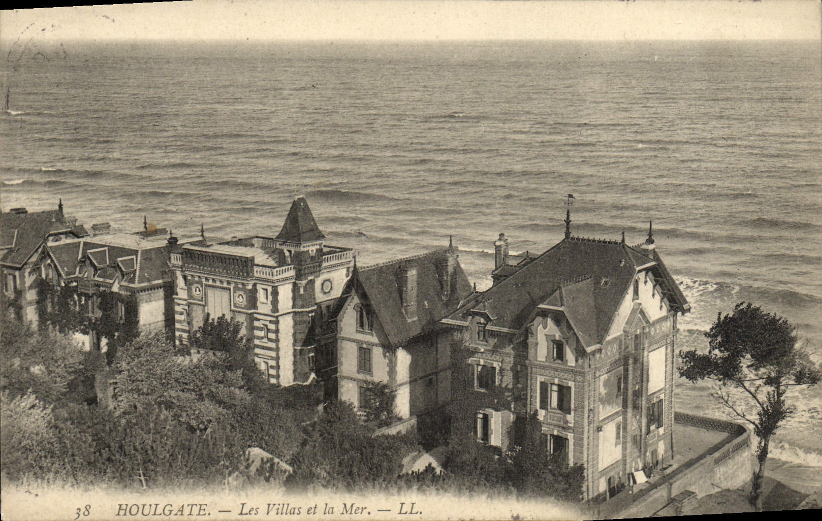 CPA Houlgate Les Villas et la Mer 