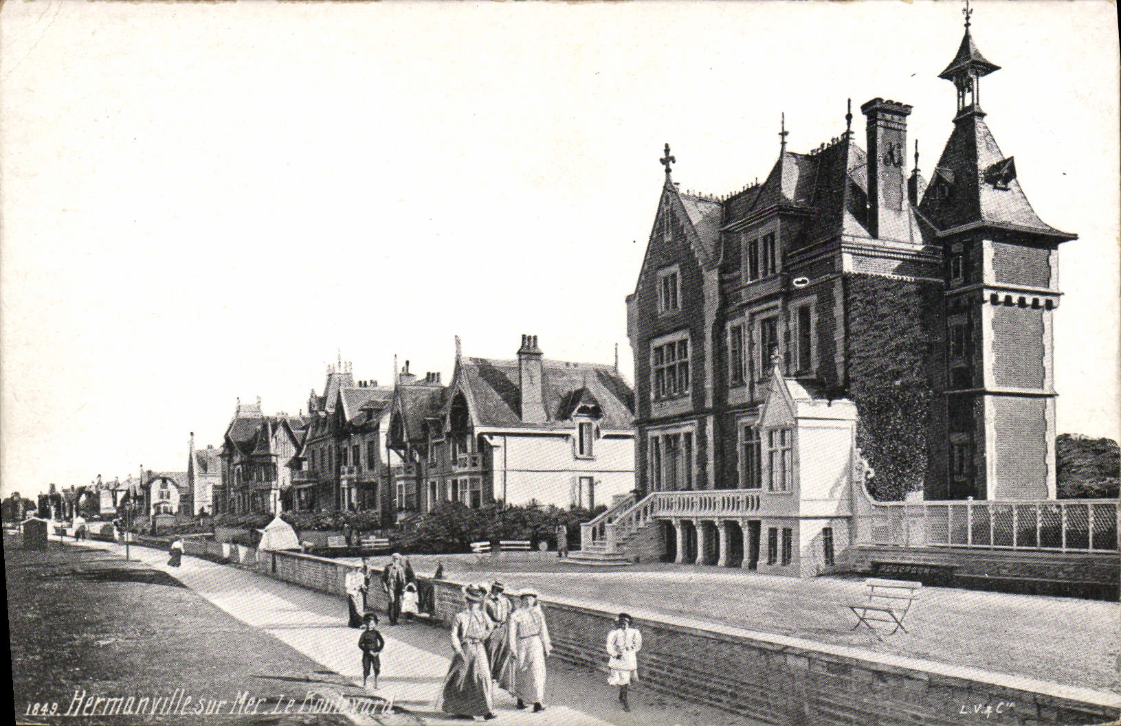 CPA Hermanville sur Mer Le boulevard