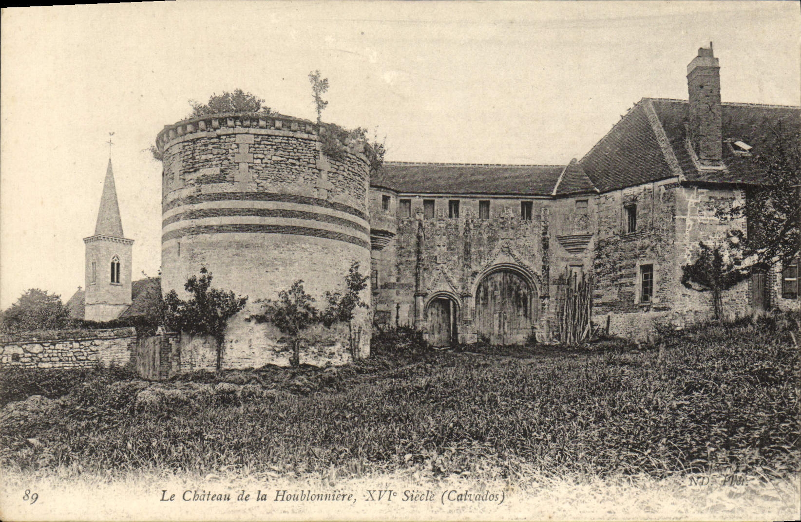 CPA Le Chateau de la Houblonniere
