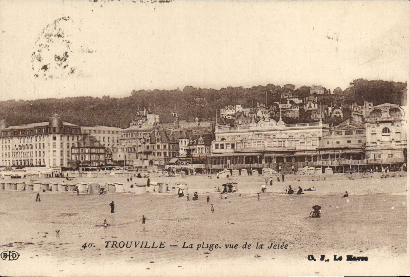 VINTAGE POSTCARD Trouville the Beach seen of the Pier