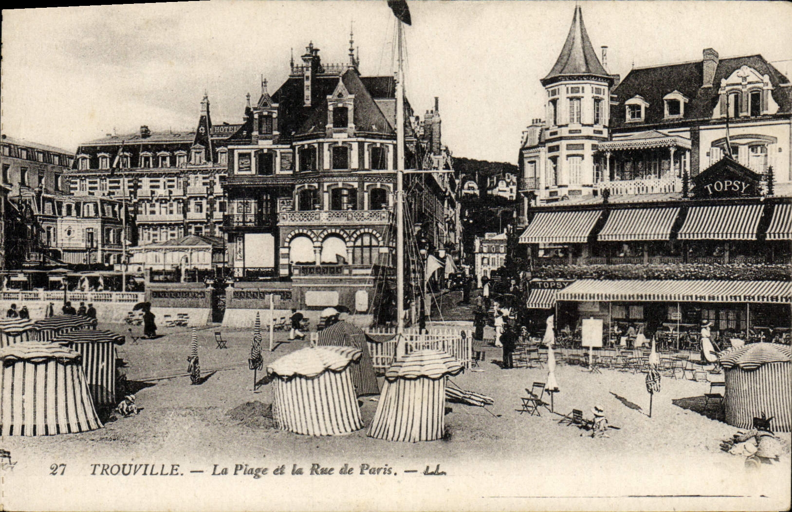 CPA Trouville La Plage et la Rue de Paris