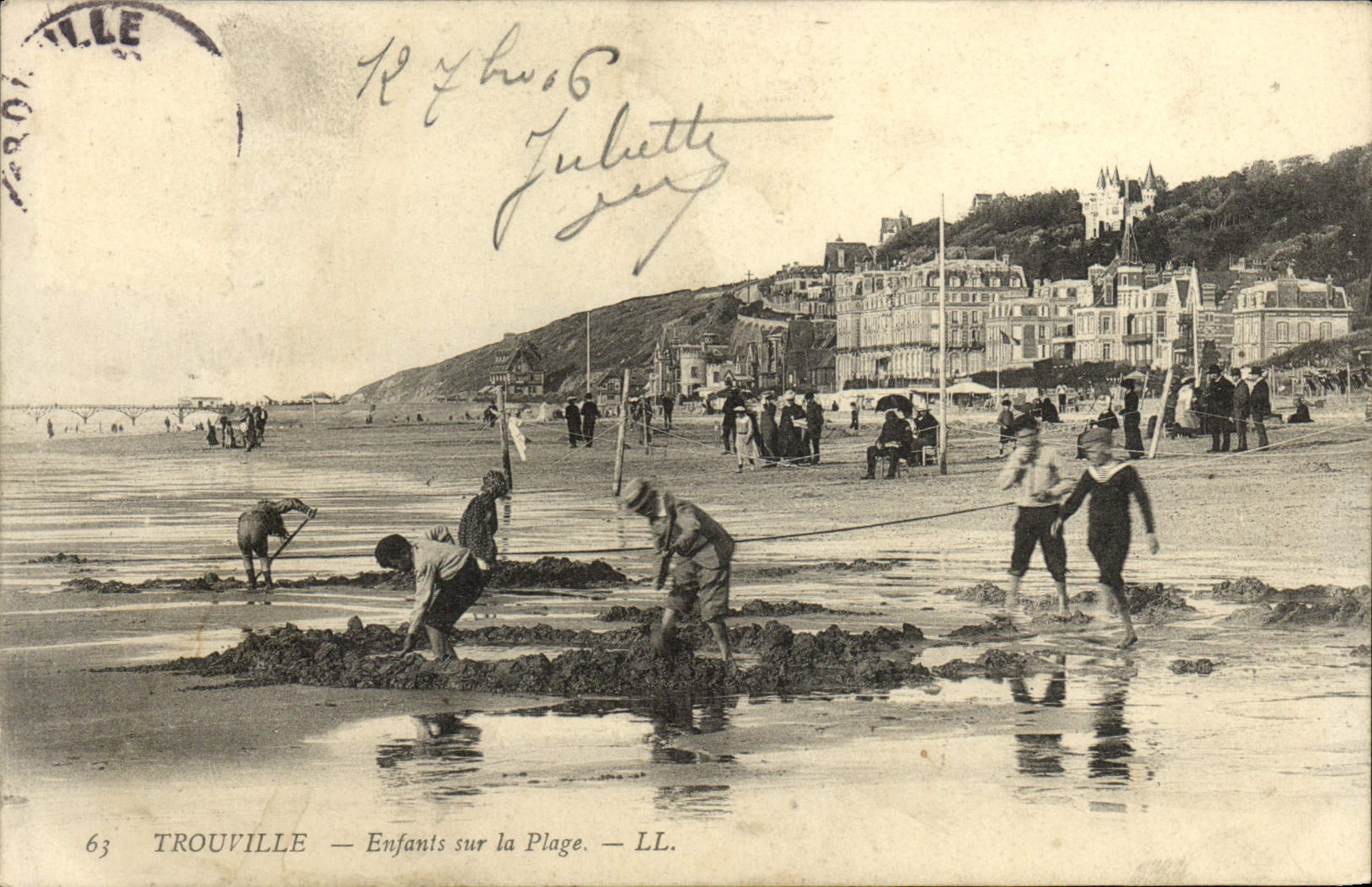 VINTAGE POSTCARD Trouville Children on the Beach