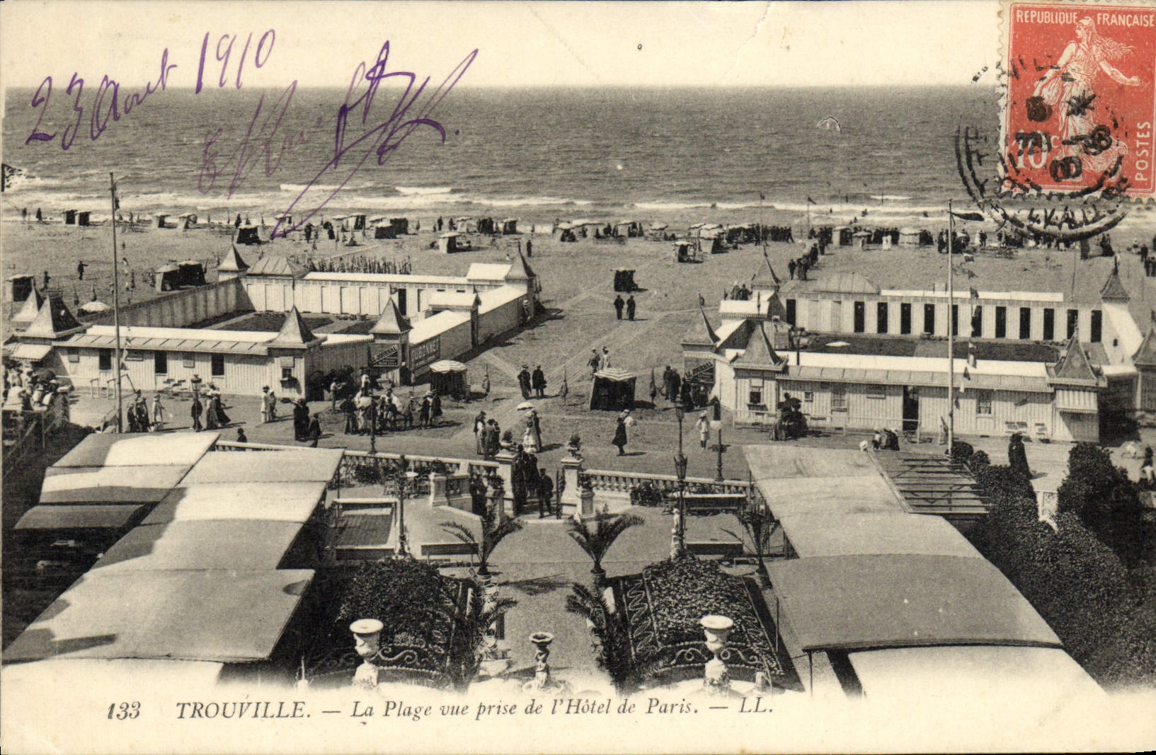 CPA Trouville La Plage vue prise de l'Hotel de Paris 