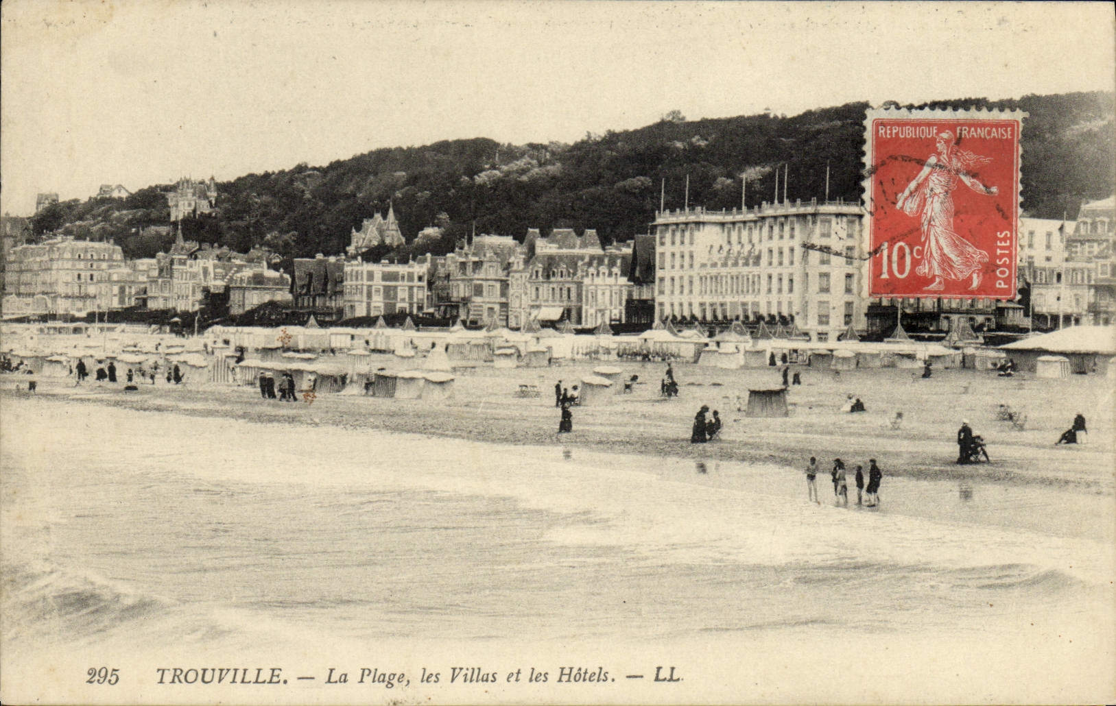 CPA Trouville La Plage et les Hotels 