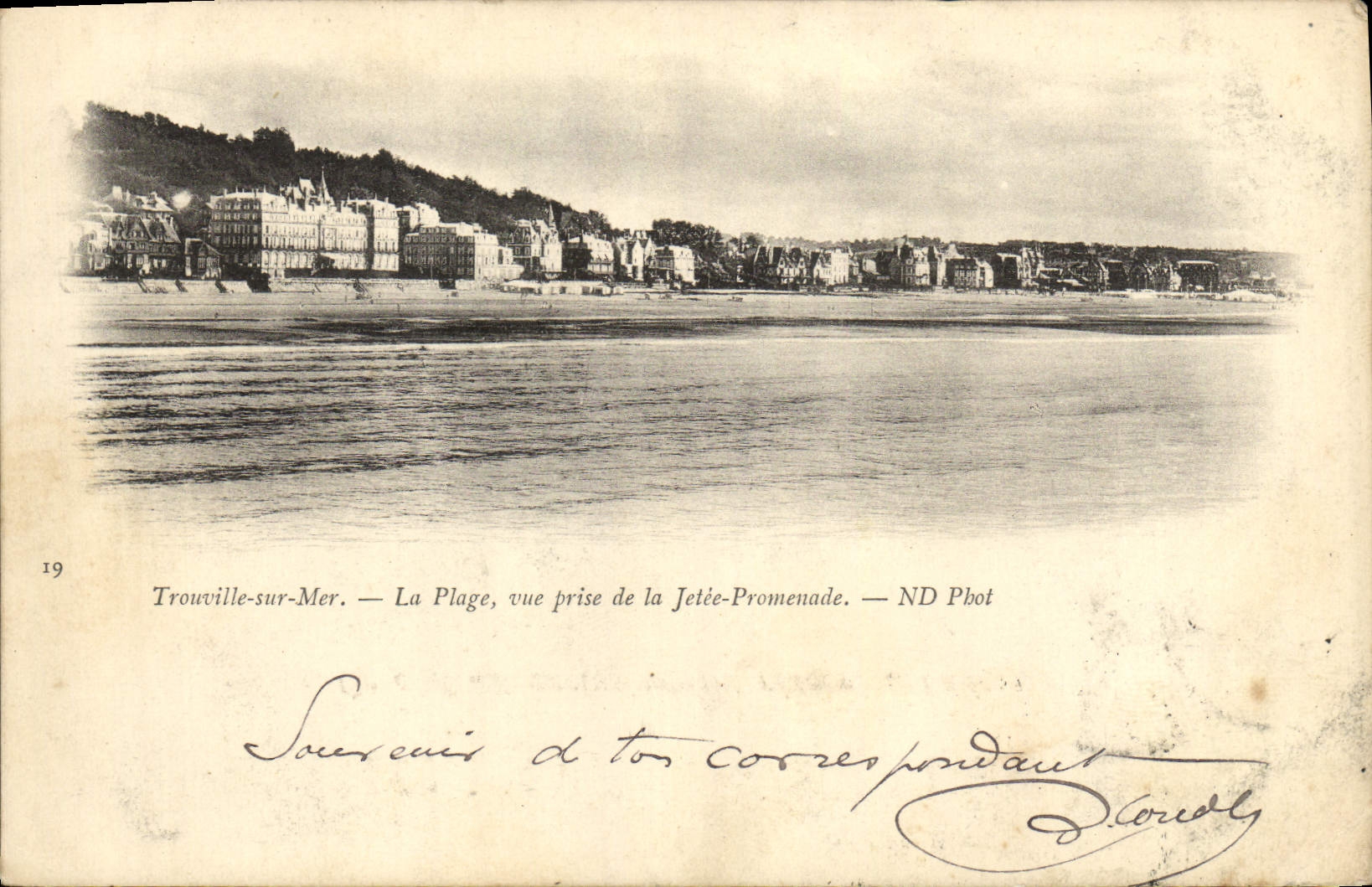 VINTAGE POSTCARD Trouville on Sea the Beach seen from of the Pier Walk
