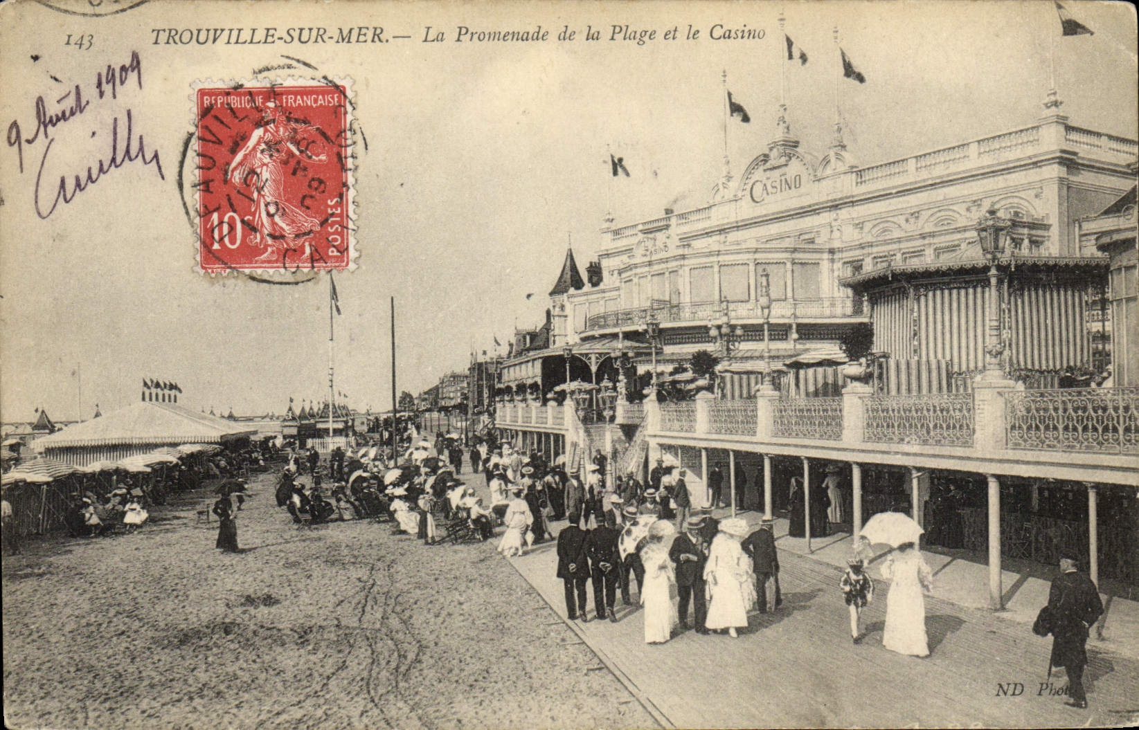 CPA Trouville sur Mer La Promenade de la Plage et le Casino