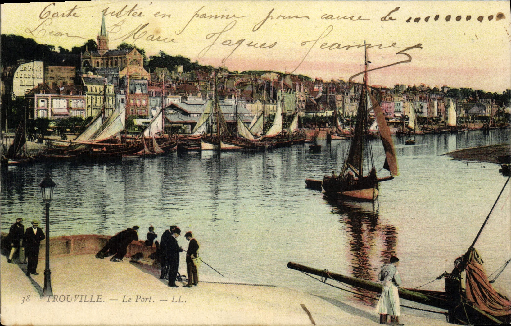VINTAGE POSTCARD Trouville the Port Boats Fishes Sinning