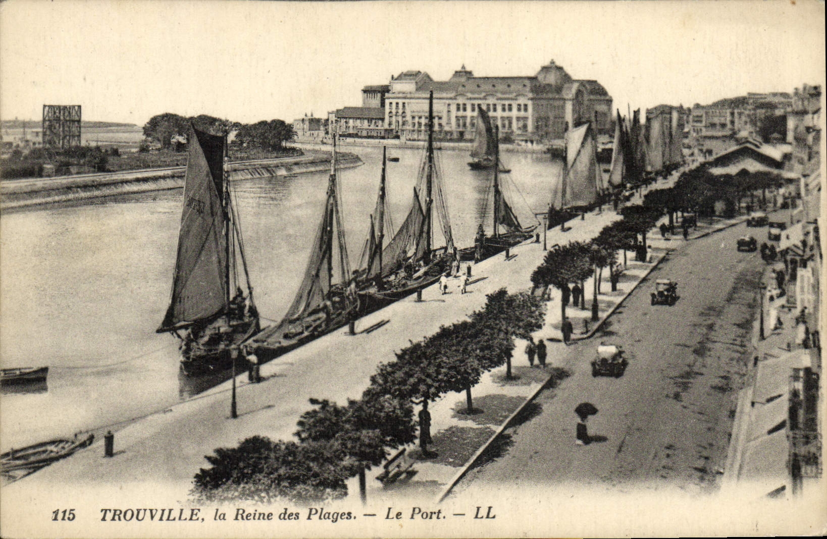 VINTAGE POSTCARD Trouville the Queen Of the Beaches Boats