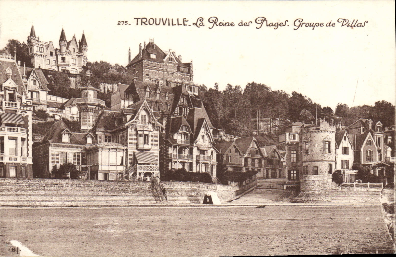VINTAGE POSTCARD Trouville the queen of the beaches groups villas
