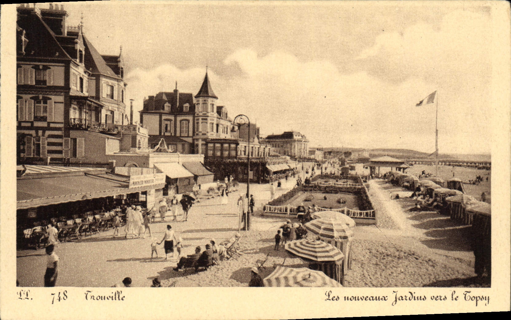 CPA Trouville Les nouveaux jardins vers le topsy