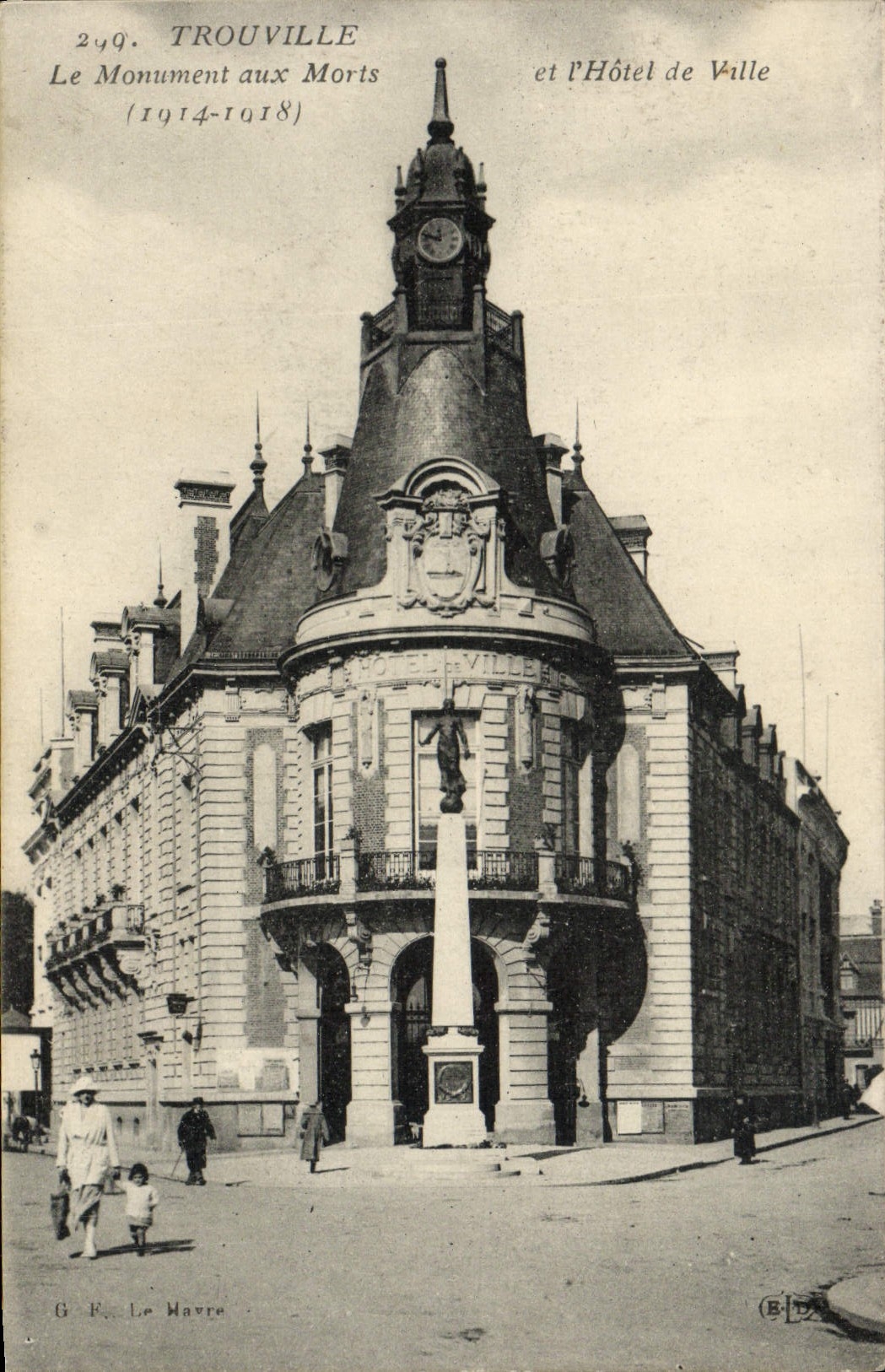 VINTAGE POSTCARD Trouville the war memorial and the town hall