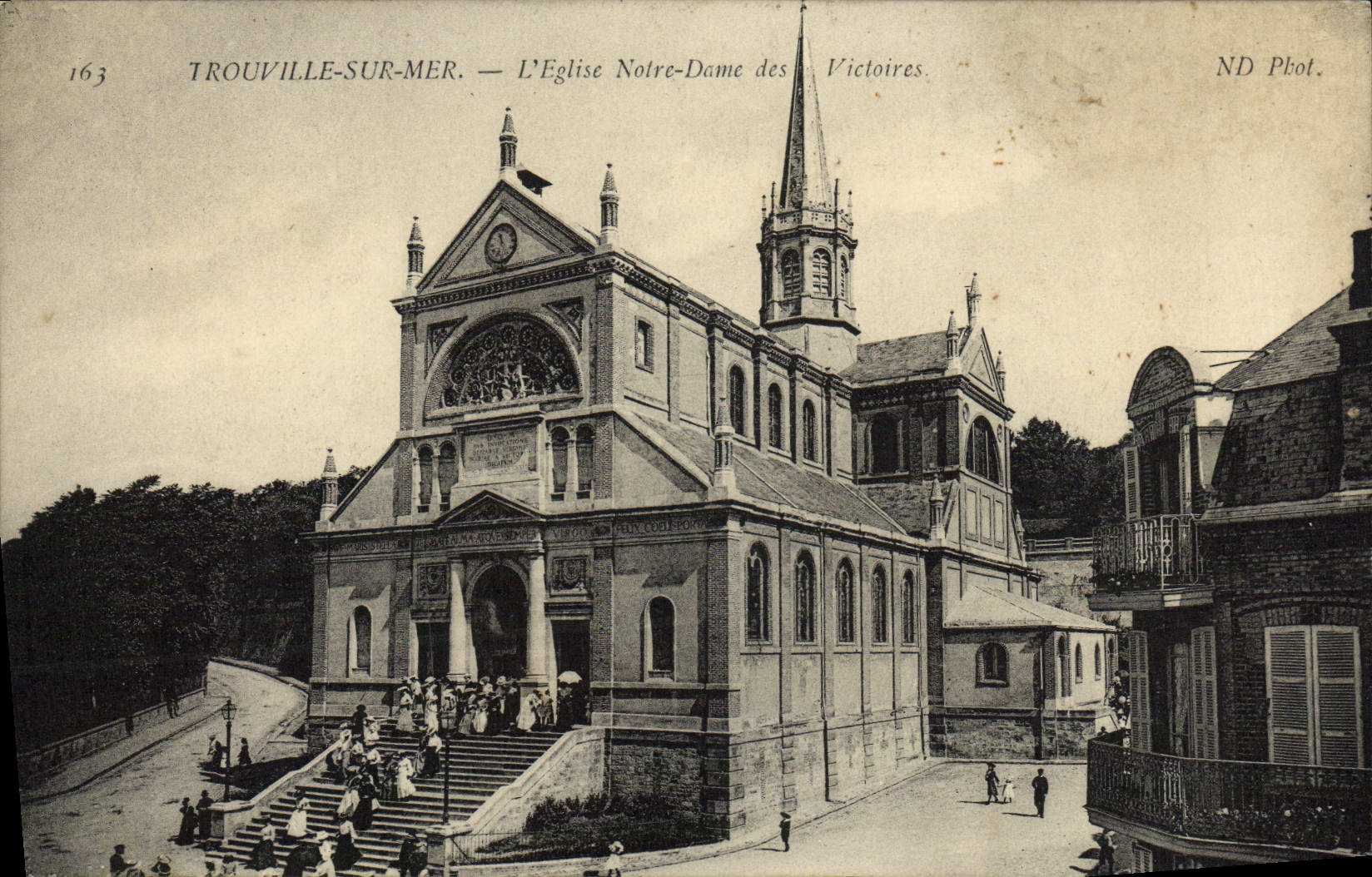 CPA Trouville Sur Mer L'Eglise notre dame des victoires
