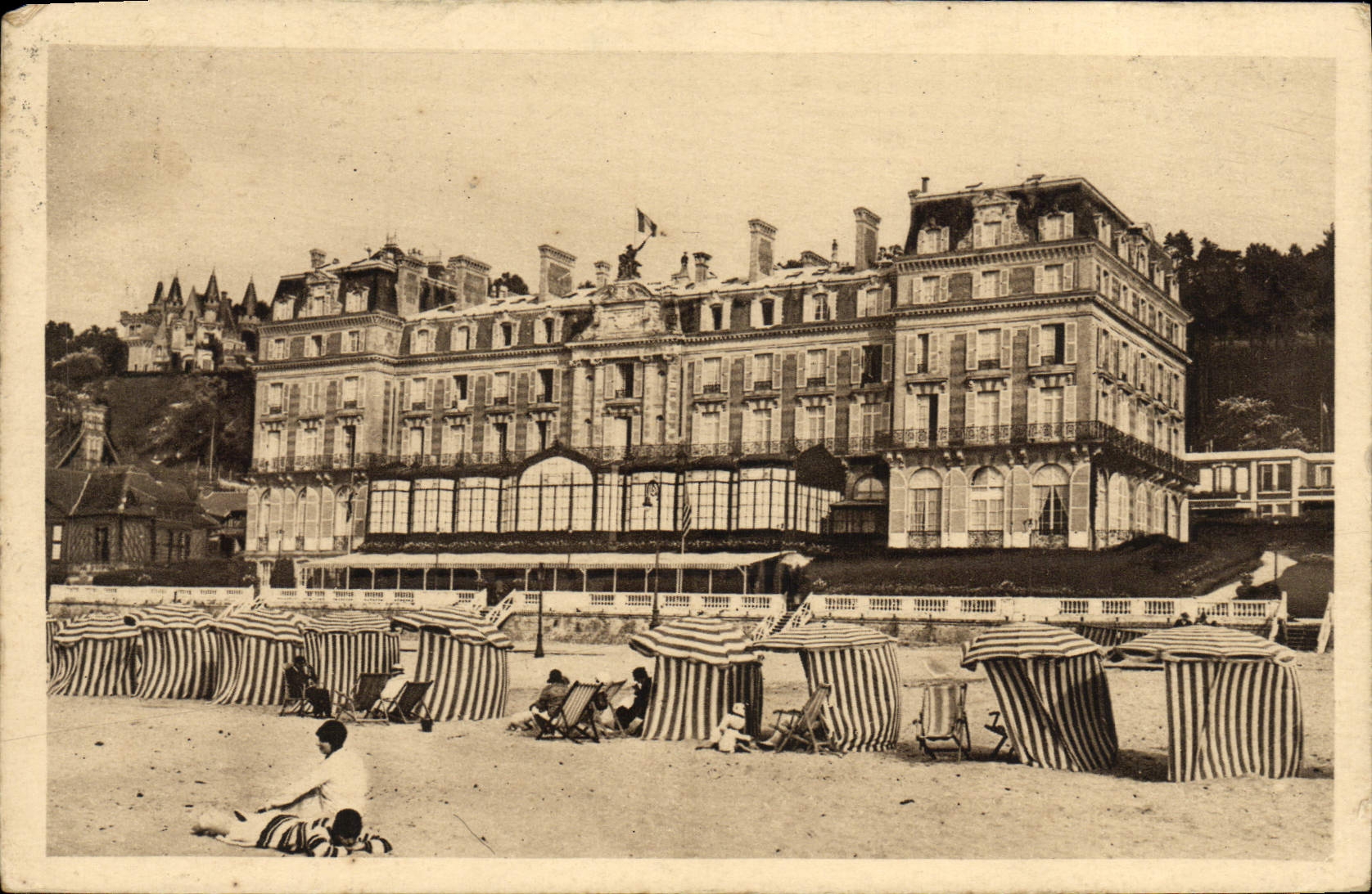 VINTAGE POSTCARD Trouville the Queen of the beaches the Hotel of the rocks