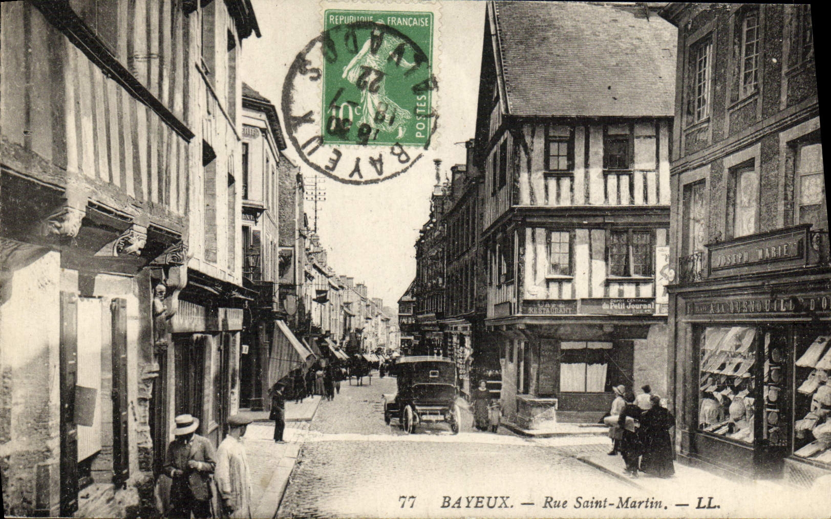 CPA Bayeux rue saint martin