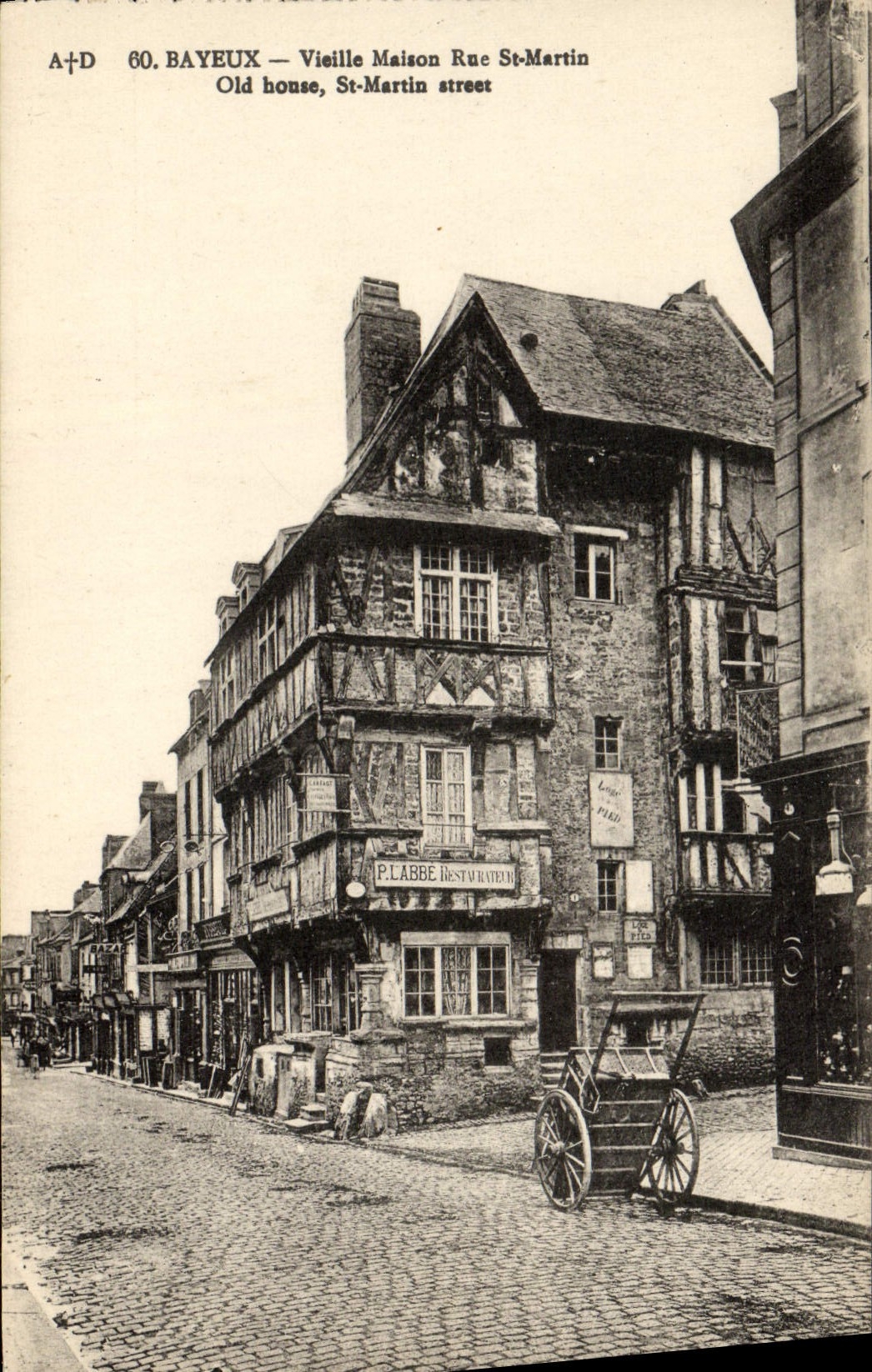 CPA Bayeux vieille maison rue St Martin