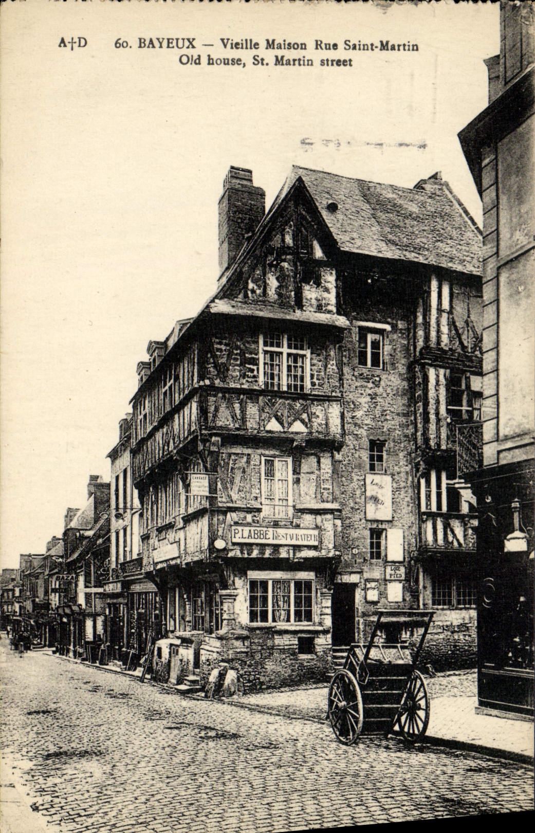 CPA Bayeux vieille maison rue st Martin 