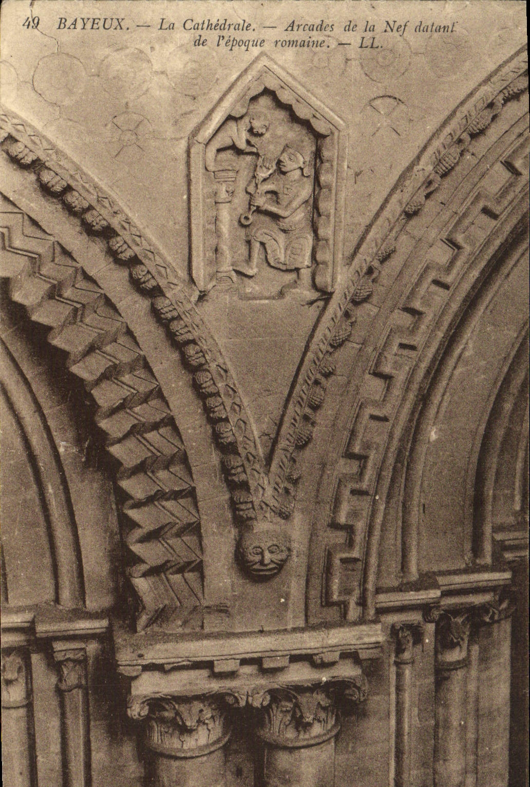 POSTAL Bayeux de la VENDIMIA las arcadas de la catedral de la datación del cubo de la época romana