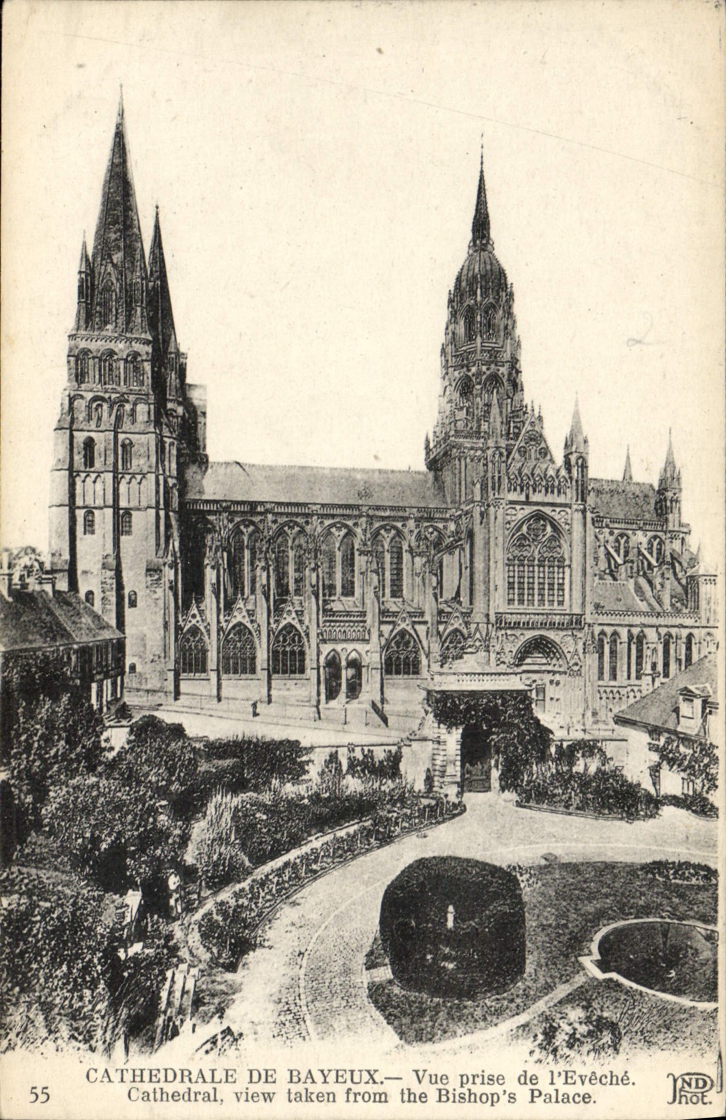 CPA Cathedrale de Bayeux vue prise de l'eveche