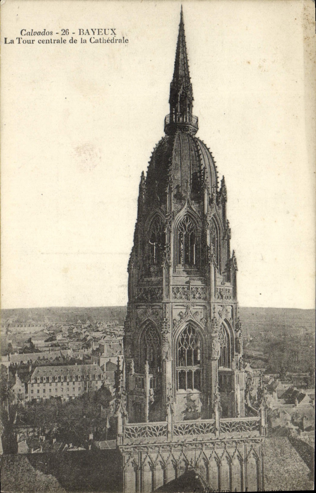 POSTAL Bayeux de la VENDIMIA la torre central de la catedral