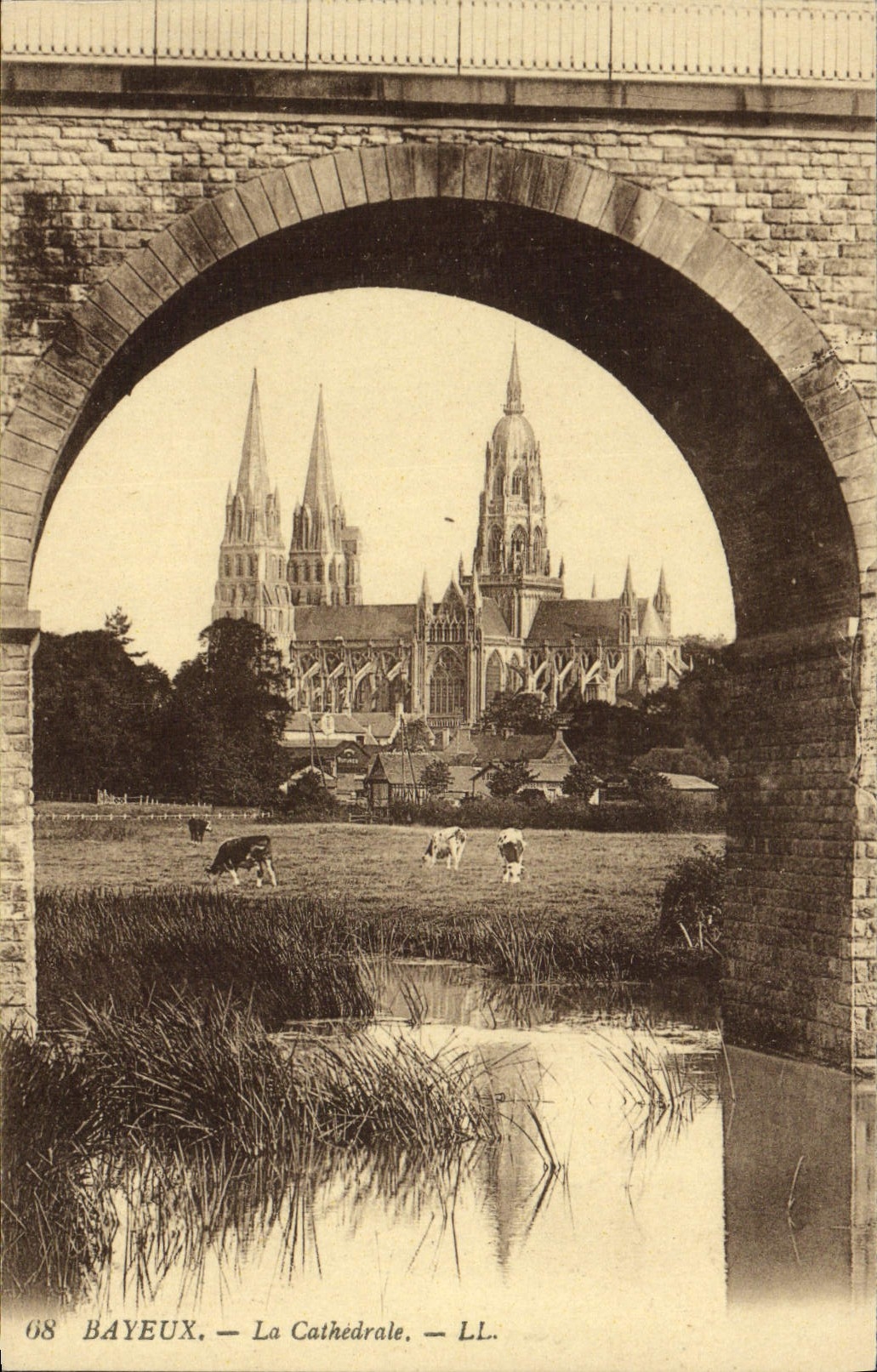 CPA Bayeux La Cathedrale