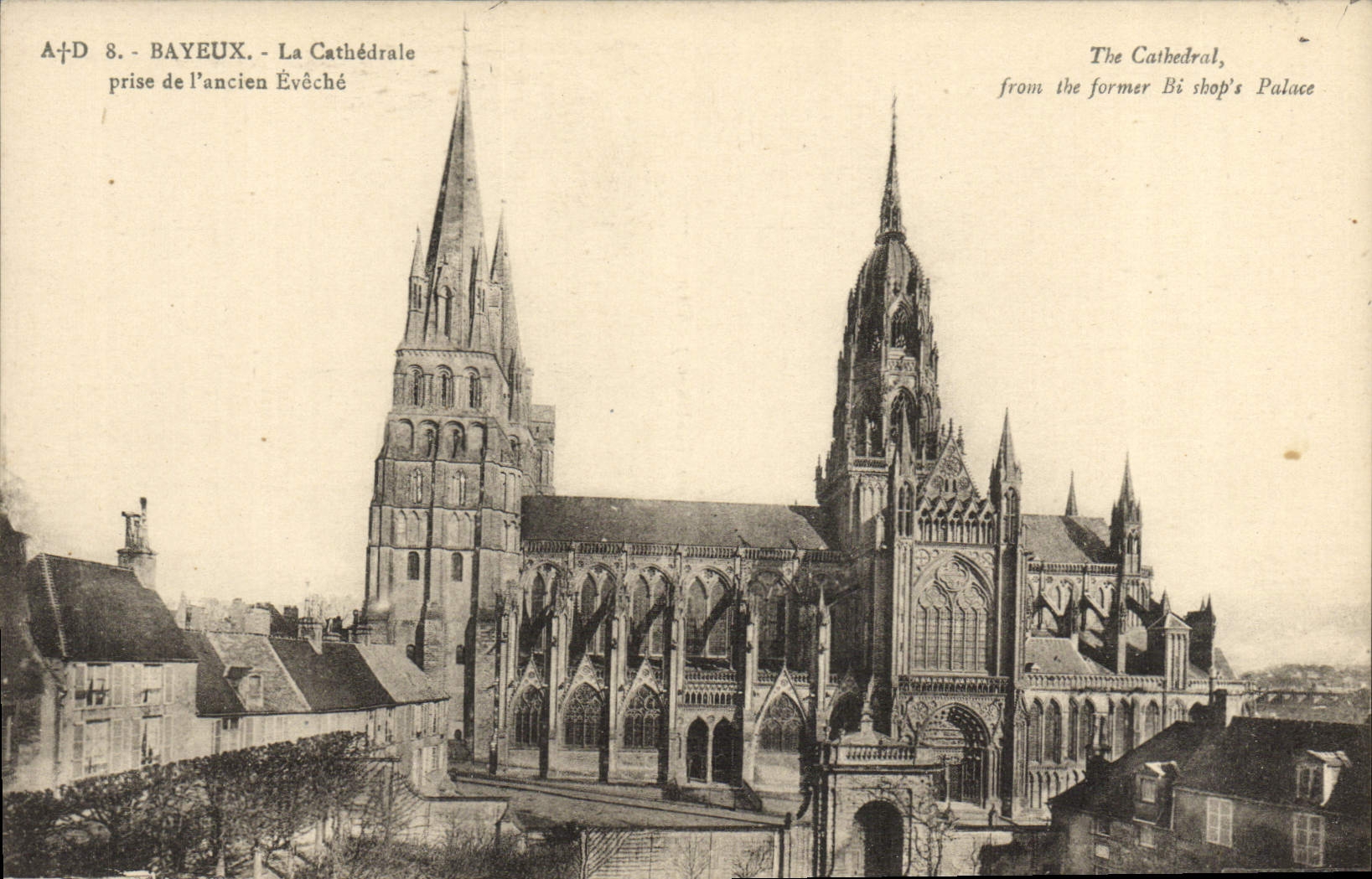 CPA Bayeux La Cathedrale prise de l'ancien eveche 