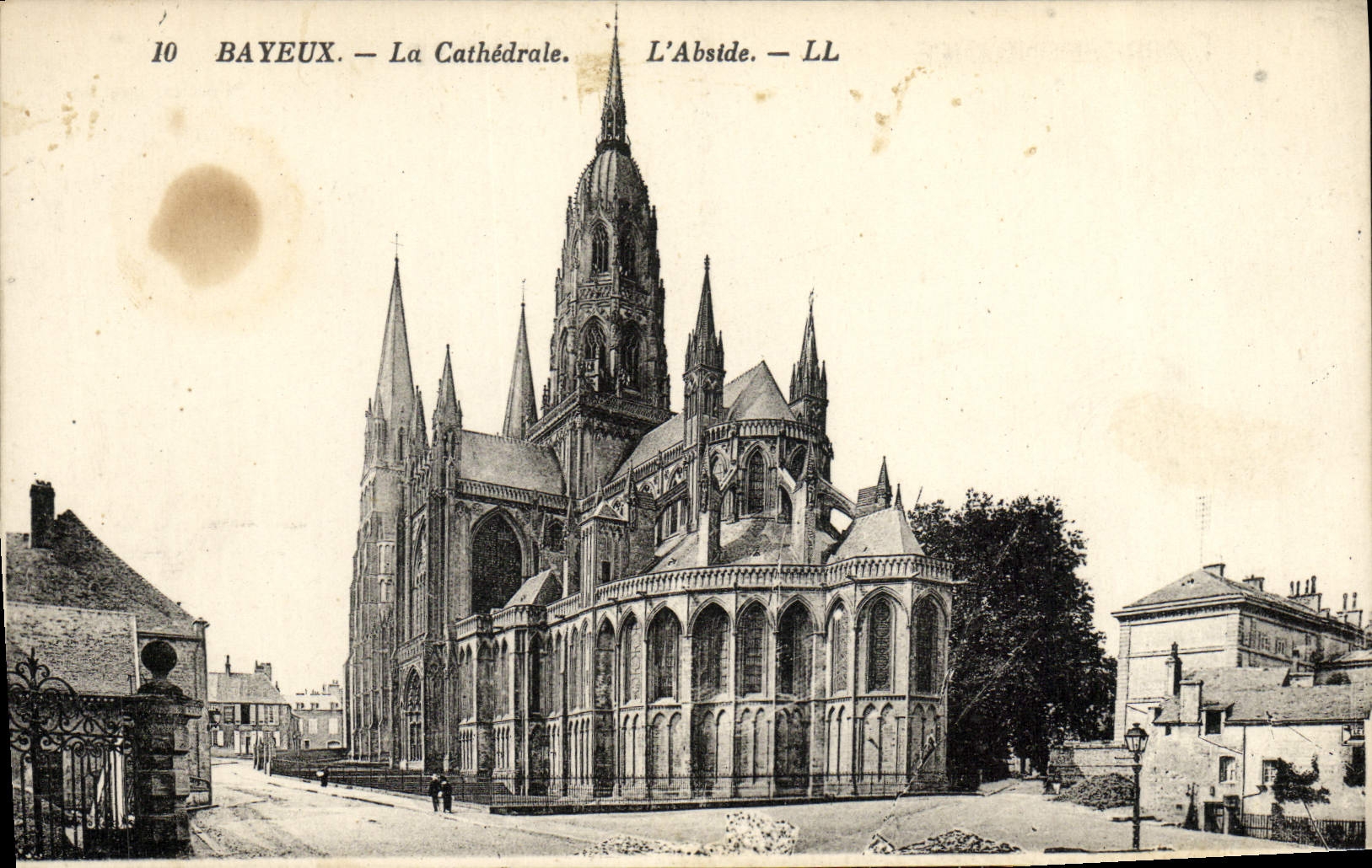 CPA Bayeux La Cathedrale L'abside