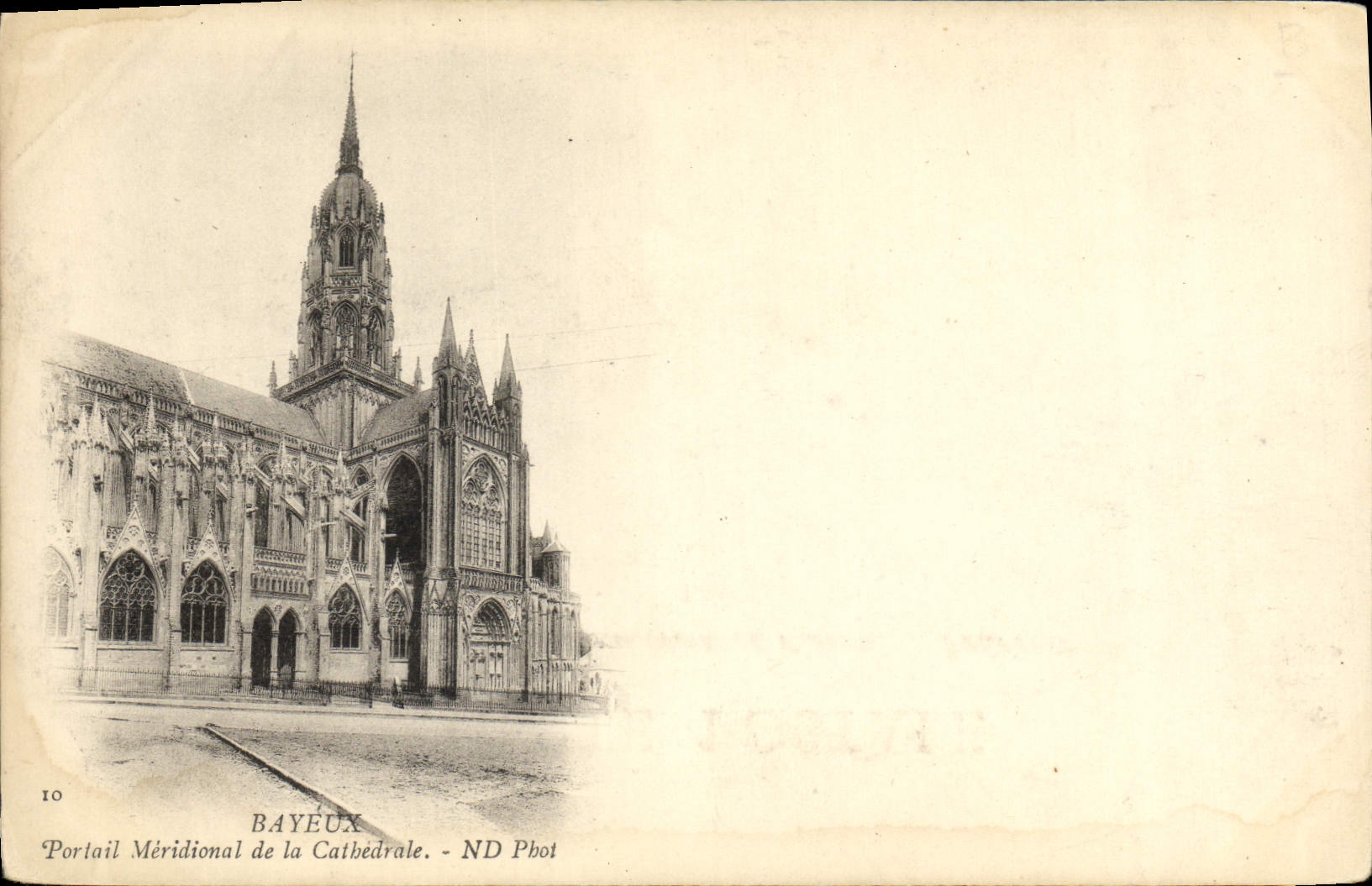 CPA Bayeux La Cathedrale Portail meridional