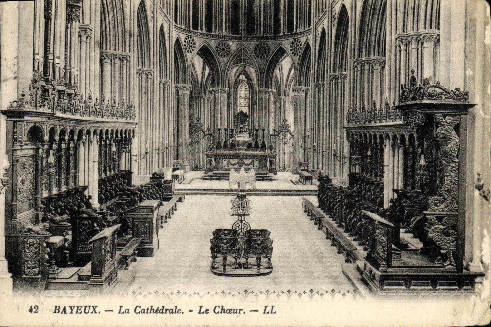 CPA Bayeux La Cathedrale Le choeur