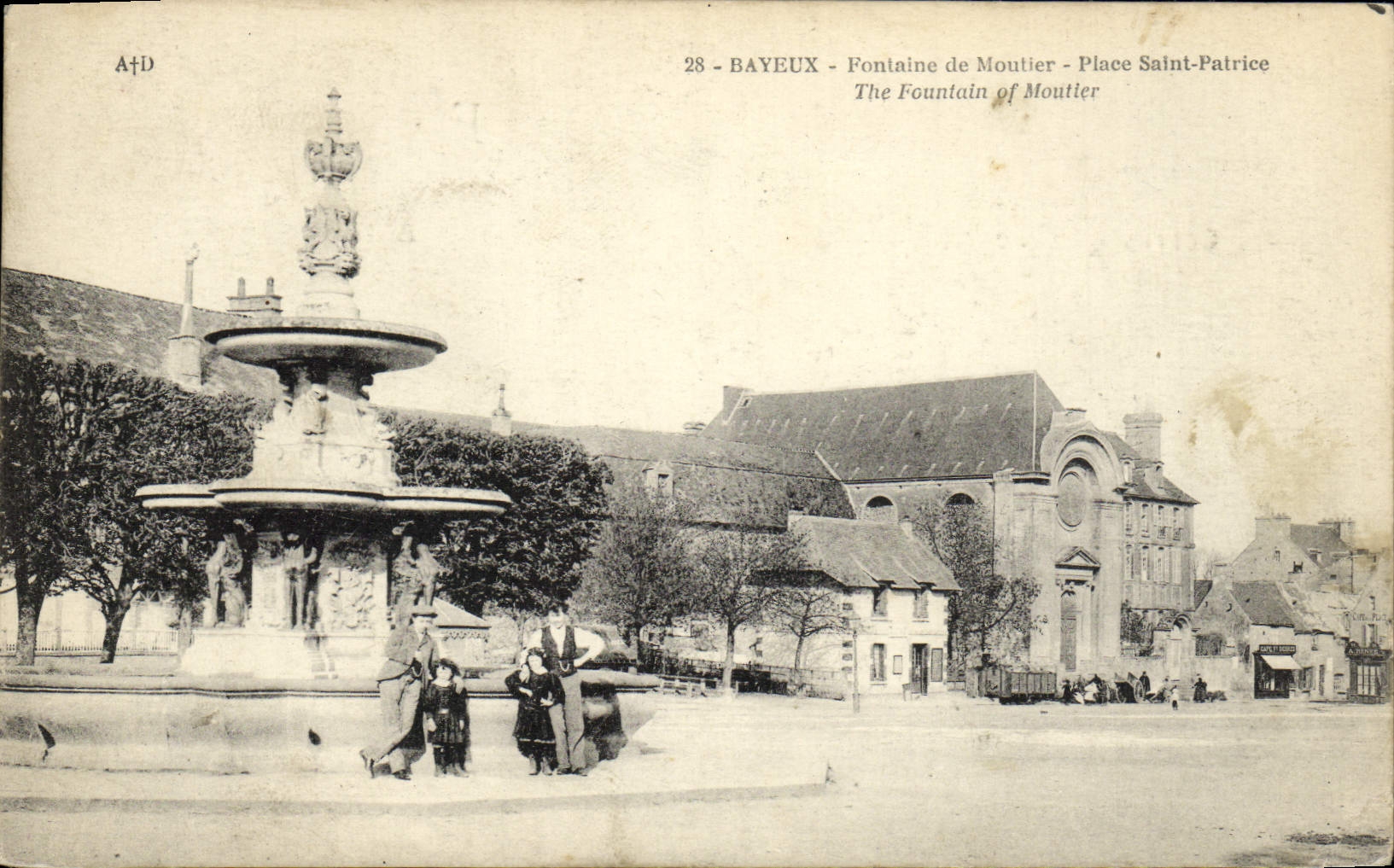 La POSTAL Bayeux Fontaine de la VENDIMIA de Moutier coloca a Patrice santo