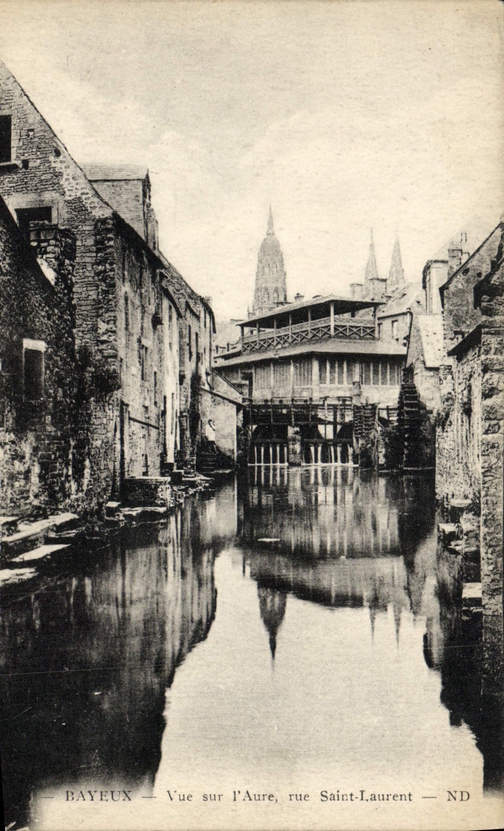 CPA Bayeux Vue Sur L'Aure Rue Saint Laurent