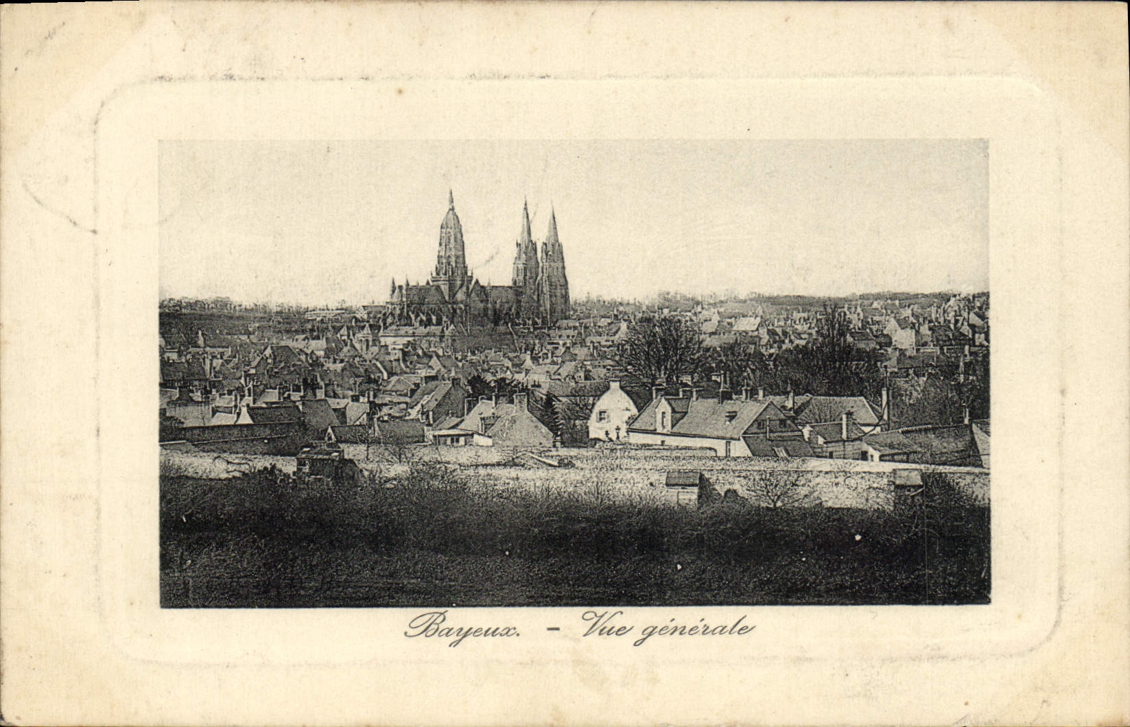 CPA Bayeux Vue Generale