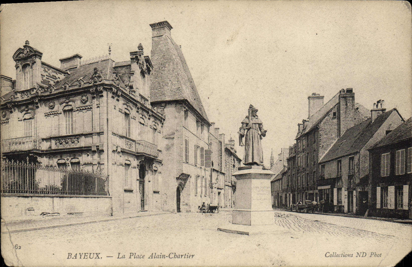 CPA Bayeux La Place Alain Chartier