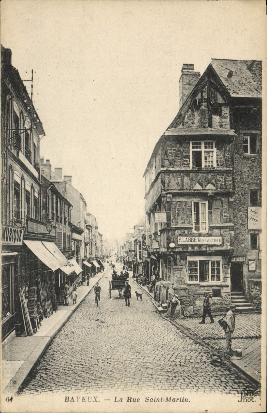Calle San Martín P Labbe de Bayeux de la POSTAL de la VENDIMIA
