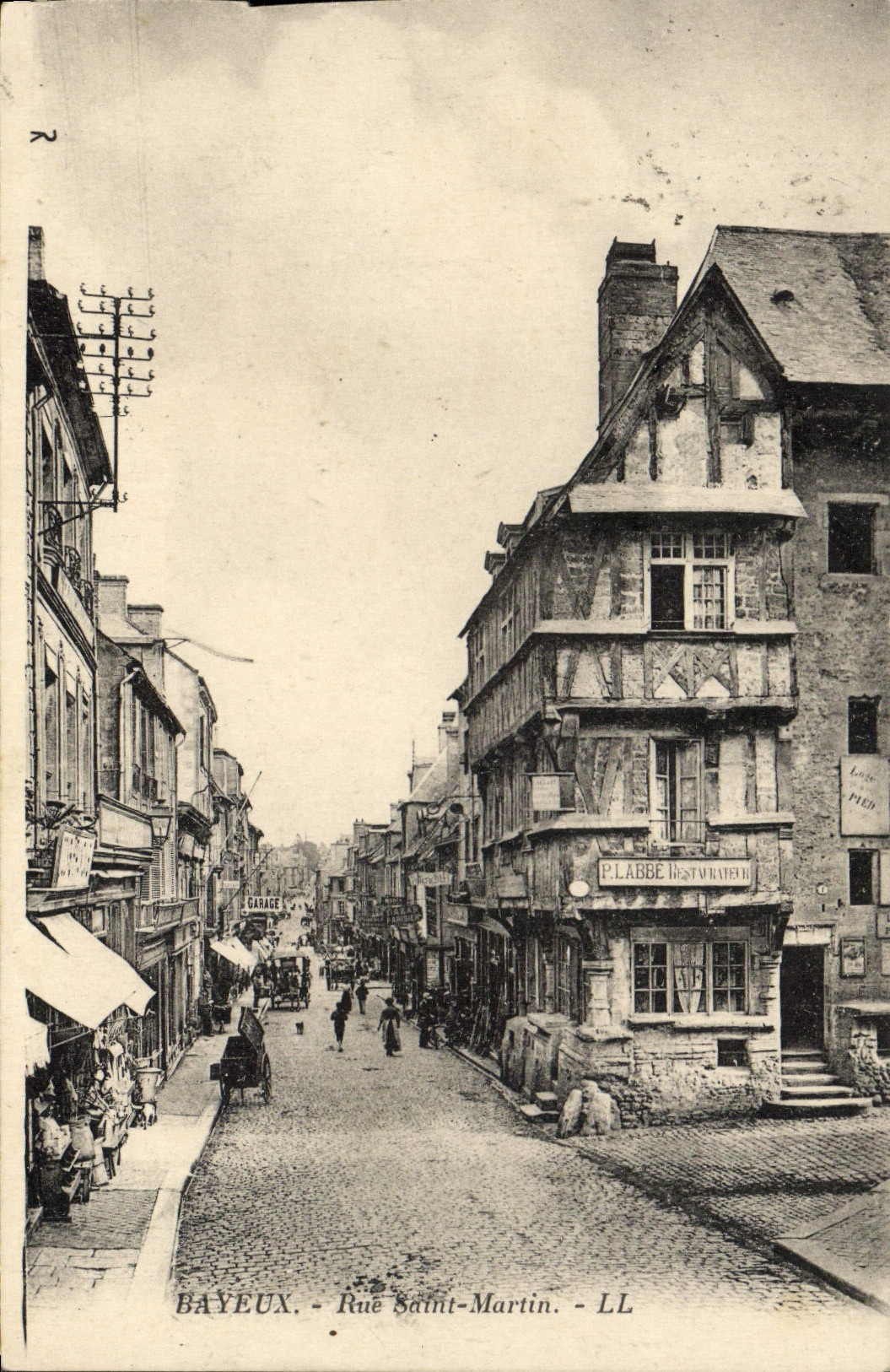 CPA Bayeux Rue Saint Martin