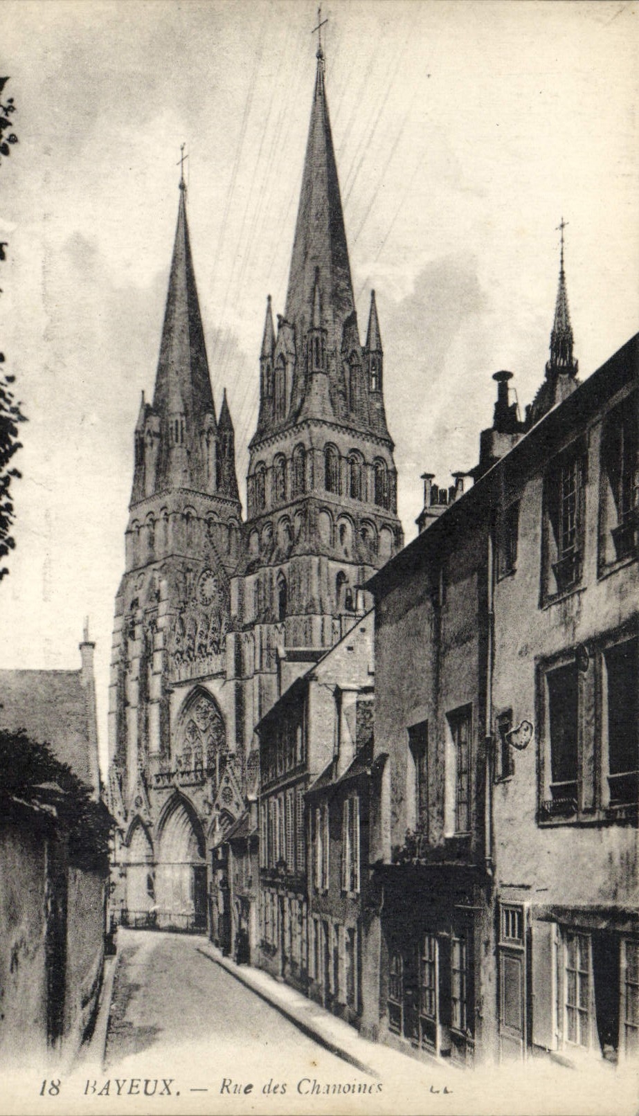 CPA Bayeux Rue des Chanoines