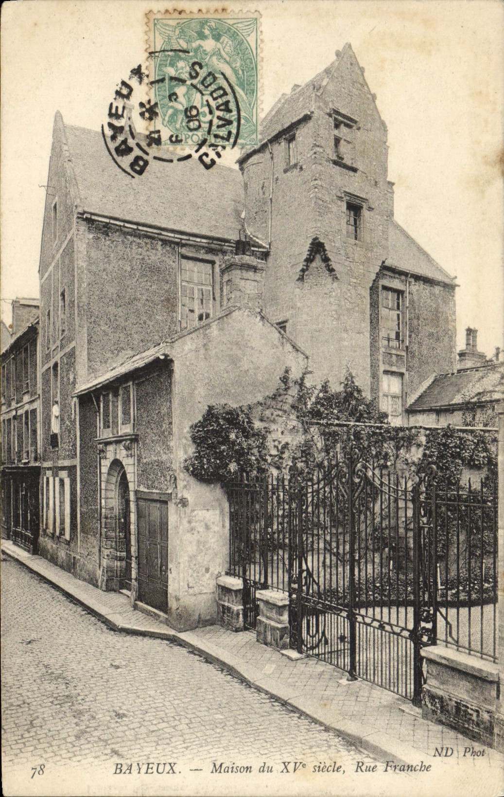 Casa de Bayeux de la POSTAL de la VENDIMIA de la décimo quinta calle honesta